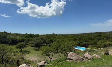 VENTA CASA 2 DORM CON PILETA LA GRANJA TERRENO 1HA