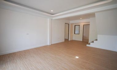 3 bedroom house Baan Pon