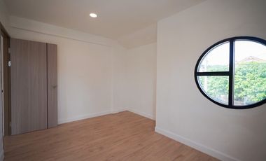 3 bedroom house Baan Pon