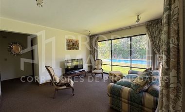 Casa en Venta en Casa Esquina 4D + Piscina + Estacionamiento 4 Vehículos – Quilamapu, Chillán