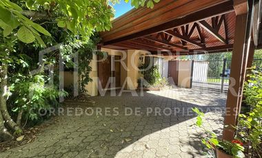 Casa en Venta en Casa Esquina 4D + Piscina + Estacionamiento 4 Vehículos – Quilamapu, Chillán