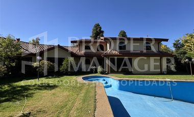 Casa en Venta en Casa Esquina 4D + Piscina + Estacionamiento 4 Vehículos – Quilamapu, Chillán