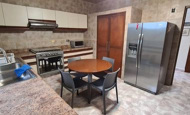 Casa venta colonia  Roble Norte,  con alberca