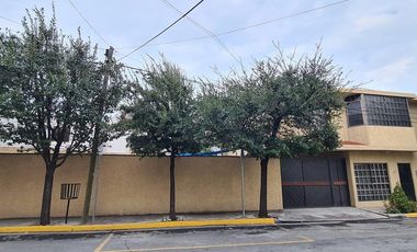 Casa venta colonia  Roble Norte,  con alberca