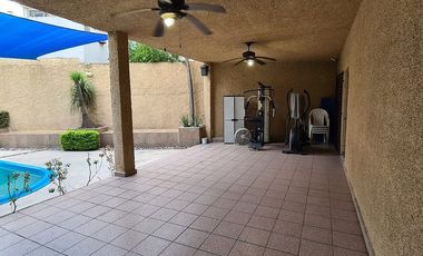 Casa venta colonia  Roble Norte,  con alberca