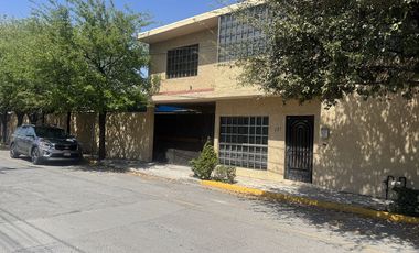 Casa venta colonia  Roble Norte,  con alberca