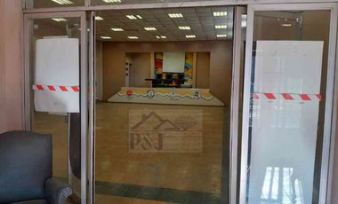 REBAJADA PROPIEDAD COMERCIAL CON TERRENO DE 402M2