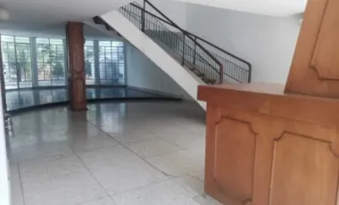 CASA PARA REMODELAR O CONSTRUIR DEPARTAMEMTOS