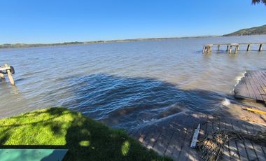 VENTA DE CASA EN EL LAGO RAPEL