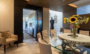 Preciosa casa en venta en Bosques de la Herradura