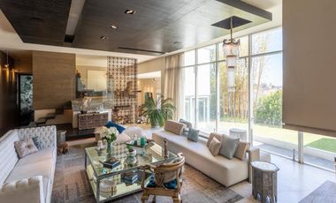 Preciosa casa en venta en Bosques de la Herradura