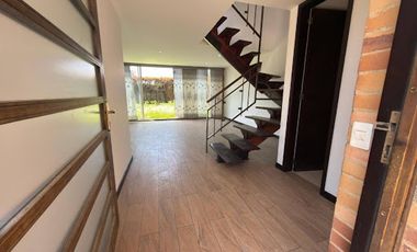 ARRIENDO de CASAS en MOSQUERA