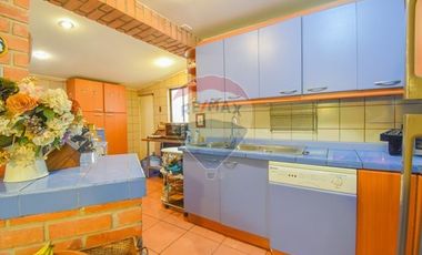 Casa en Las Condes 3D 2B 2E Gran jardín