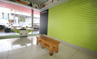 Local Comercial en Arriendo en Vitacura // Americo Vespucio // Arturo Ureta