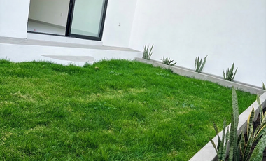 Diseño en Doble Altura y Ready para Auto Eléctrico