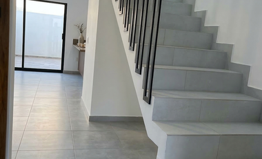 Diseño en Doble Altura y Ready para Auto Eléctrico