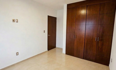 Casa Moderna en Mirador del Lago | 3 Niveles + Estudio | Gran Plusvalía