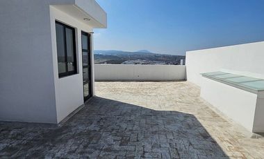 Casa Moderna en Mirador del Lago | 3 Niveles + Estudio | Gran Plusvalía