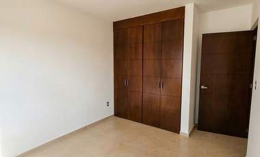 Casa Moderna en Mirador del Lago | 3 Niveles + Estudio | Gran Plusvalía