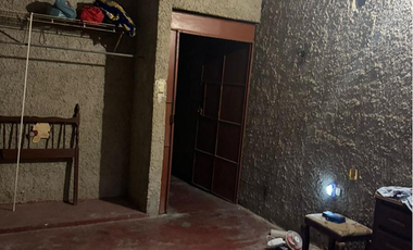 Casa en venta para remodelar a una cuadra de la Av. Itzaes