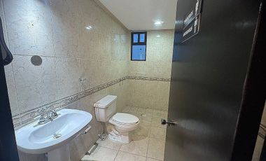 Local en Tejeda Av. Amsterdam