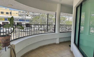 Local en Tejeda Av. Amsterdam