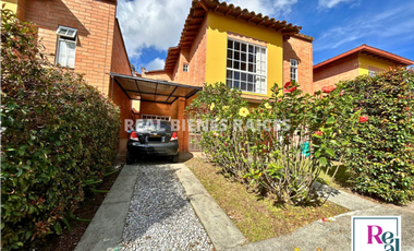 CASA EN ARRIENDO – CONJUNTO CERRADO $3.100.000