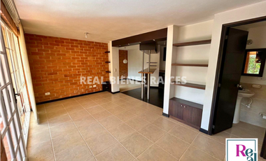 CASA EN ARRIENDO – CONJUNTO CERRADO $3.100.000