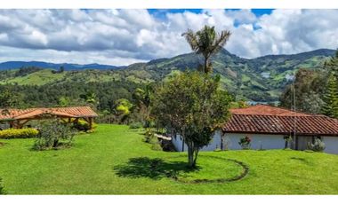 SE VENDE FINCA EN EL PEÑOL ANTIOQUIA