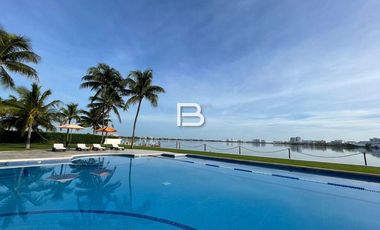 Isla Dorada  Casa en Venta con Muelle