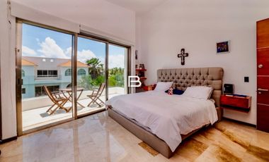 Isla Dorada  Casa en Venta con Muelle