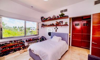Isla Dorada  Casa en Venta con Muelle