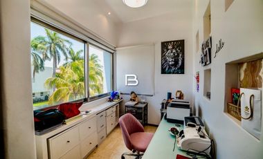 Isla Dorada  Casa en Venta con Muelle