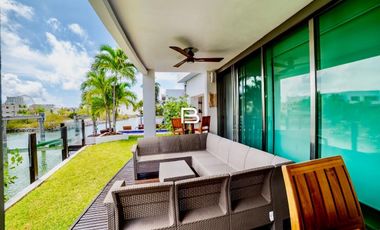 Isla Dorada  Casa en Venta con Muelle