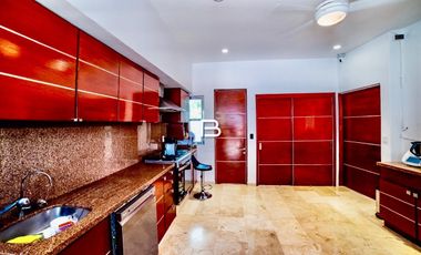Isla Dorada  Casa en Venta con Muelle