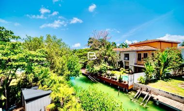 Isla Dorada  Casa en Venta con Muelle
