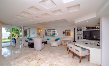 Casa Amueblada en Venta en Isla Dorada