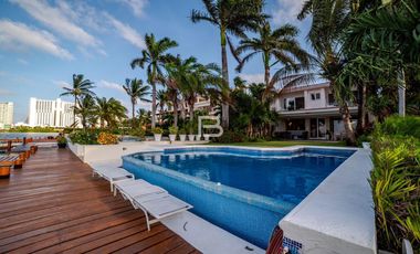 Casa Amueblada en Venta en Isla Dorada