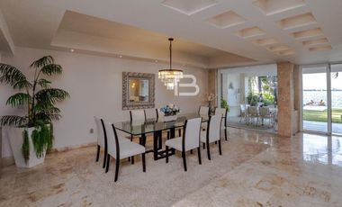 Casa Amueblada en Venta en Isla Dorada