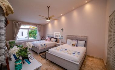 Casa Amueblada en Venta en Isla Dorada