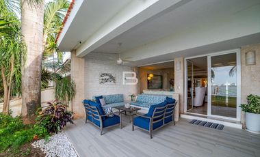 Casa Amueblada en Venta en Isla Dorada