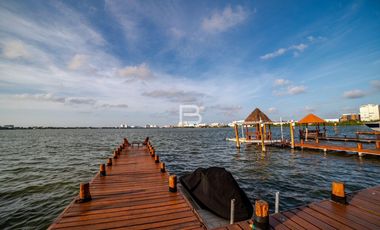 Casa Amueblada en Venta en Isla Dorada