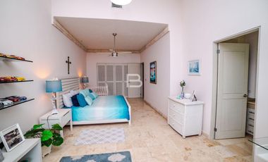 Casa Amueblada en Venta en Isla Dorada