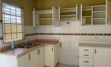 SAN ANTONIO / PRADERAS DE SAN ANTONIO / 250M / 3 HABITACION / TERRAZA