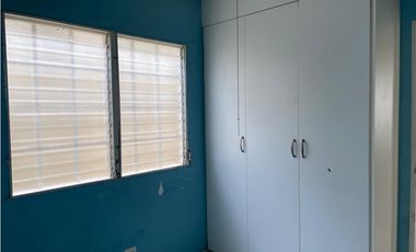 SE VENDE CASA EN PRADERAS DE SAN ANTONIO DE 3 HABITACIONES CON TERRAZA