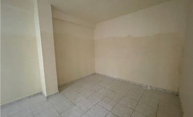 EL CRISOL / TORRES DEL CRISOL I / 89M / LOCAL AMPLIO / PISO BAJO
