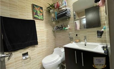 VENTA DE OPORTUNIDAD, APTO CON JARDN EN ALTAMIRA GARDENS (MC)