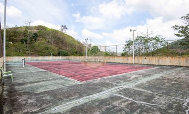 VENTA DE OPORTUNIDAD, APTO CON JARDN EN ALTAMIRA GARDENS (MC)