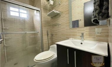 VENTA DE OPORTUNIDAD, APTO CON JARDN EN ALTAMIRA GARDENS (MC)