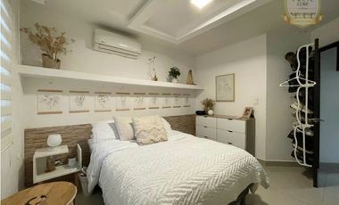 VENTA DE OPORTUNIDAD, APTO CON JARDN EN ALTAMIRA GARDENS (MC)